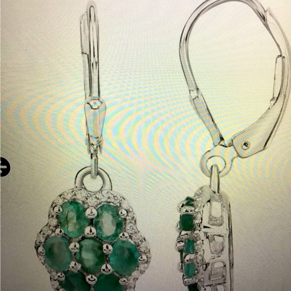 Gorgeous women’s white gold emerald & zircon designer earrings - Picture 3 of 3
